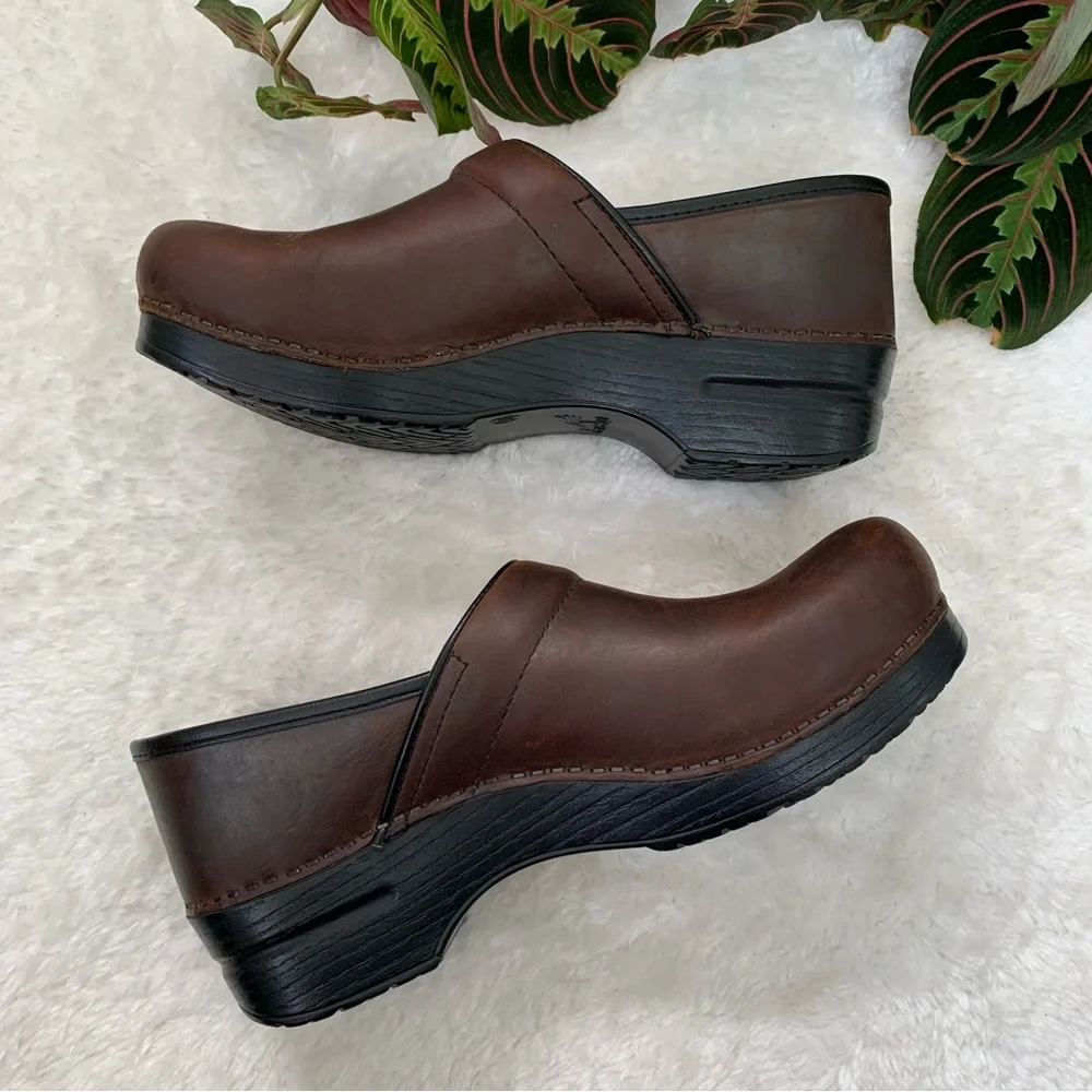 Dansko Professional Antique Brown Oiled Leather Clogs - Picture 8 of 11